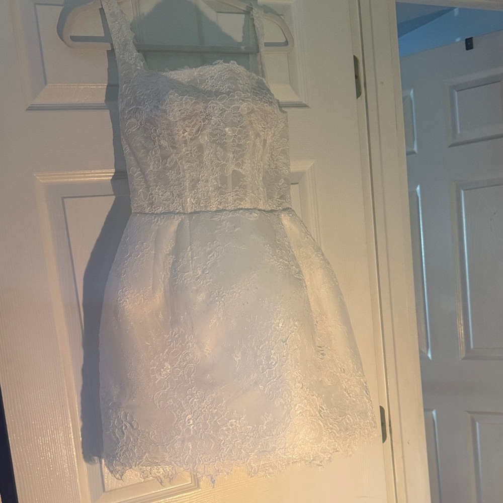 UNTAMED PETALS BY AMANDA JUDGE White Lace Wedding Dress